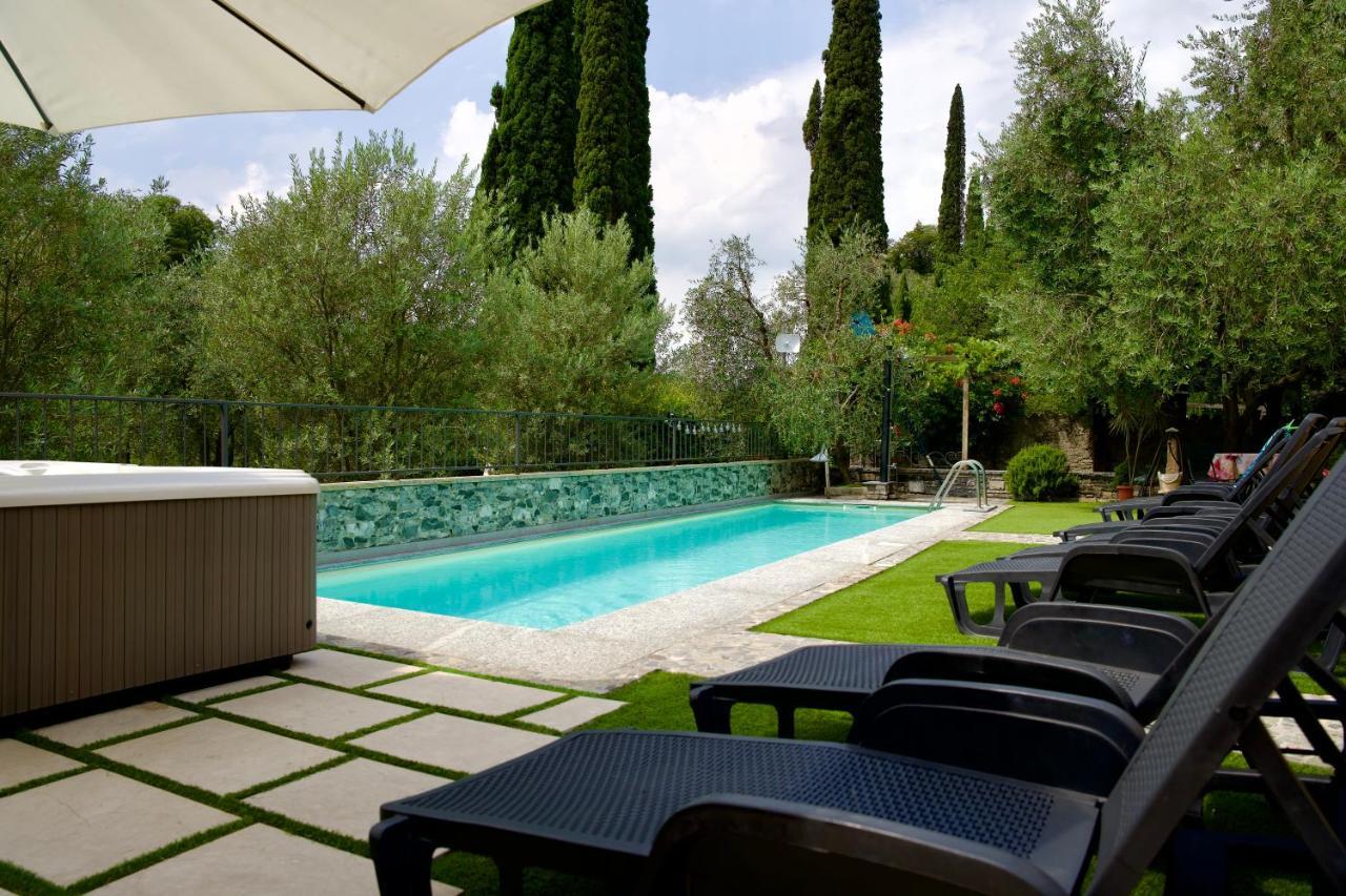 Hotel Diffuso Il Portichetto Vezio Perledo ภายนอก รูปภาพ