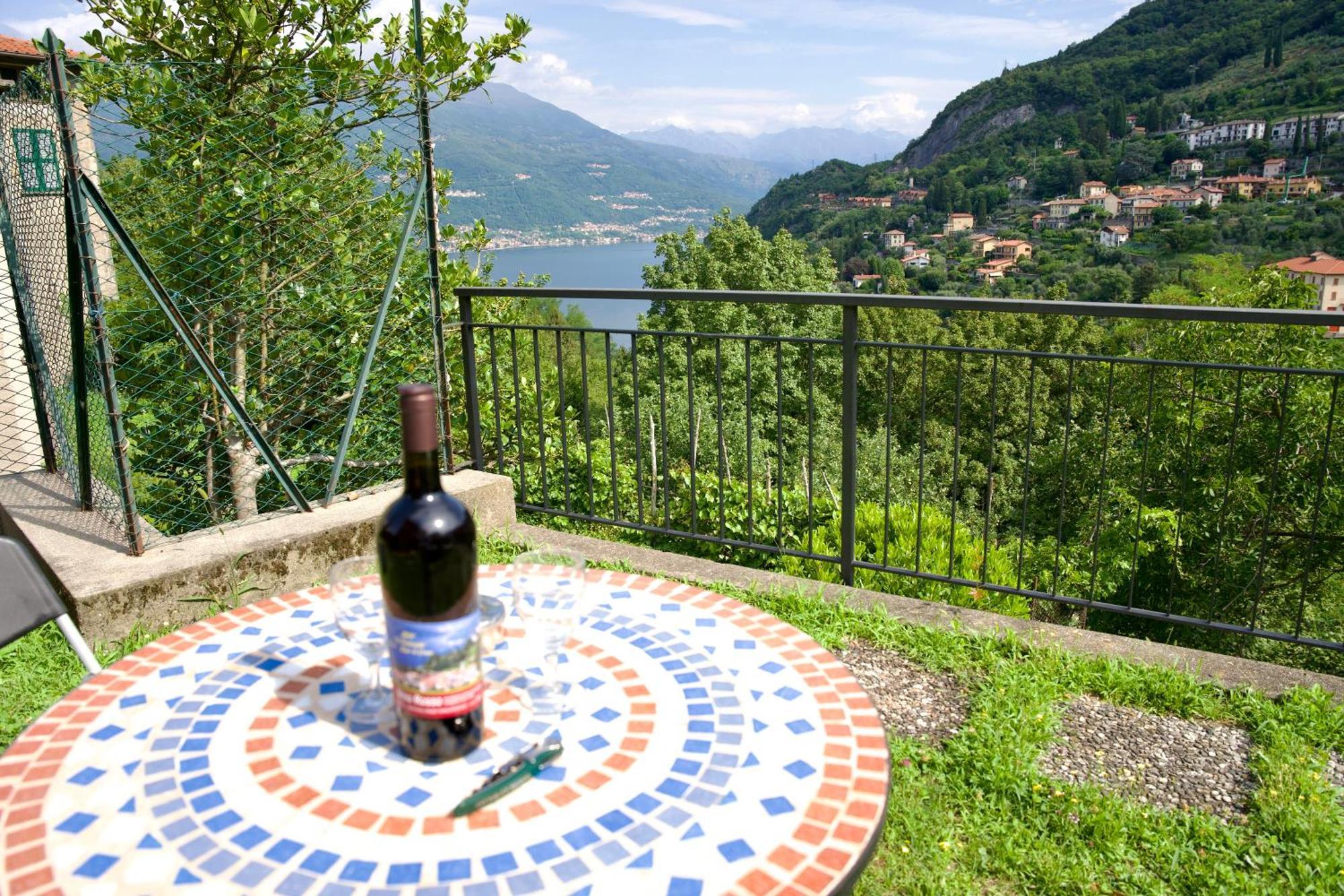 Hotel Diffuso Il Portichetto Vezio Perledo ภายนอก รูปภาพ